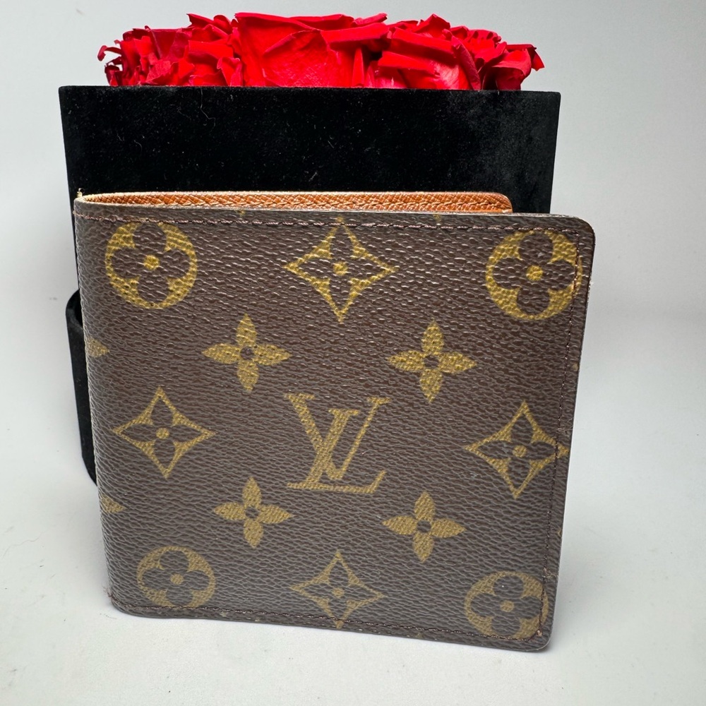 Sold Louis Vuitton Monogram Bifold Wallet (Men’s/Unisex) - Picture 1 of 14